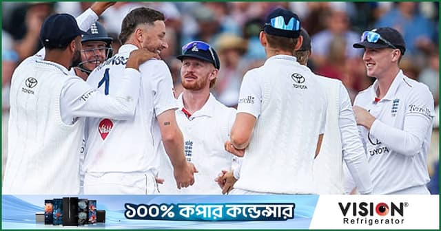 ইংলিশ পেসে চূর্ণ হয়ে পাকিস্তানের ইনিংস পরাজয়
