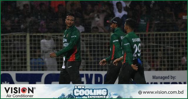 থেমেছে বৃষ্টি, সরানো হচ্ছে কভার 