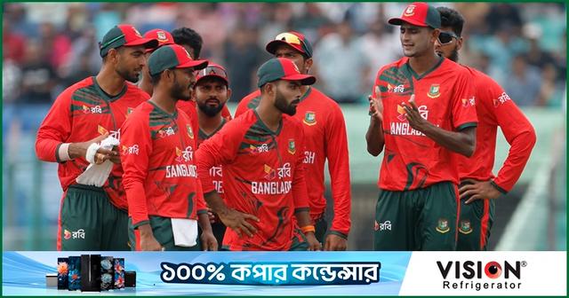 নাসুম-মুস্তাফিজদের সামলে অস্ট্রেলিয়ার পুঁজি ‘১৯৬’