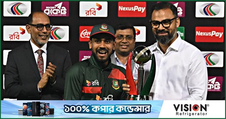 দলের দুর্দান্ত জয়ে বেজায় খুশি মিরাজ