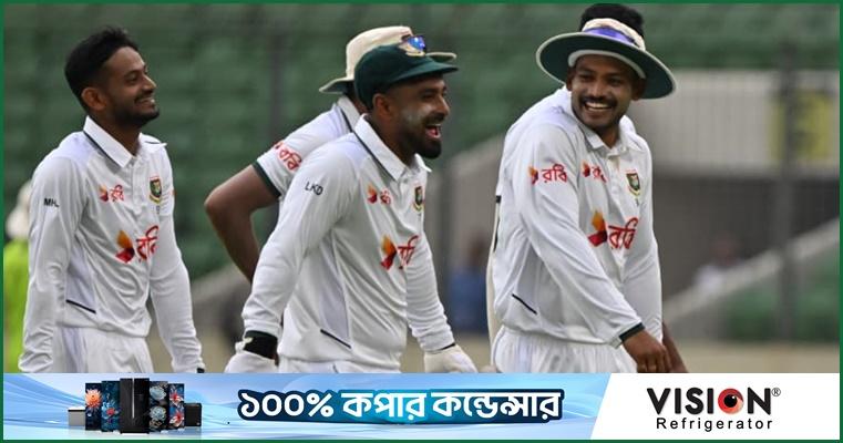 তাইজুলের আঘাতের পর চা বিরতিতে দুই দল
