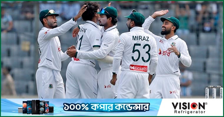 লাইভ : আবারও আলোকস্বল্পতা, আগেভাগেই চা বিরতি