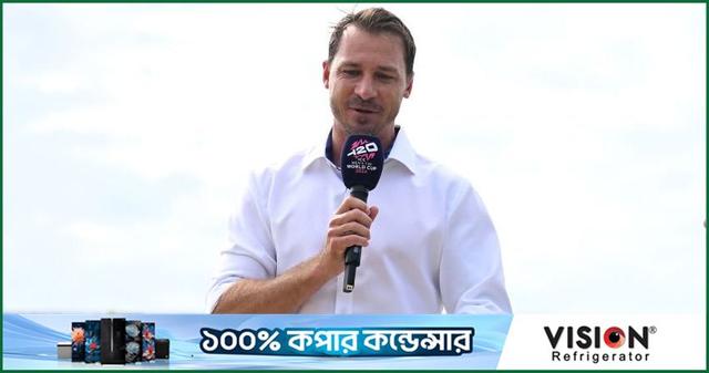 চোটের জন্য ধারাভাষ্য কক্ষ ছাড়তে হলো স্টেইনকে!