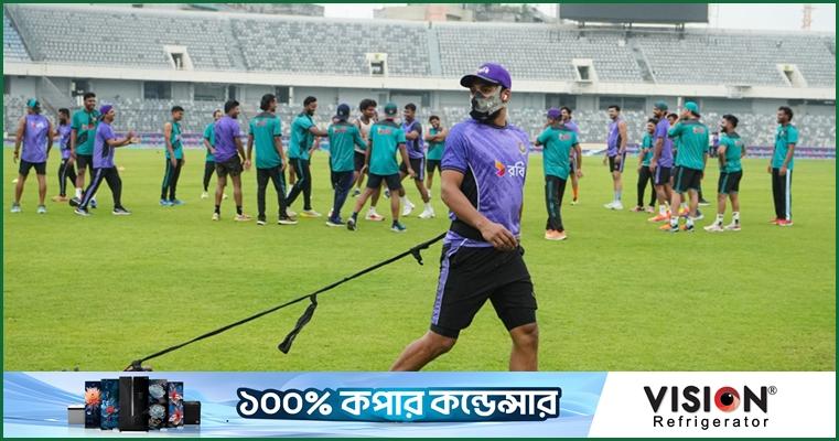 যে কারণে স্পোর্টস মাস্ক পরে ট্রেনিং শান্তদের