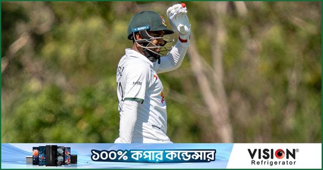 সেঞ্চুরি হাঁকালেন মিরাজ, লড়াকু সংগ্রহ পেল বাংলাদেশ