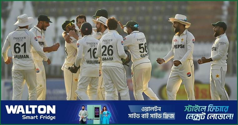 টেস্টে নতুন কোচের নাম ঘোষণা করল পাকিস্তান