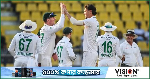 ৮ উইকেট হাতে রেখে ভারতের প্রয়োজন আরও ৫২২ রান