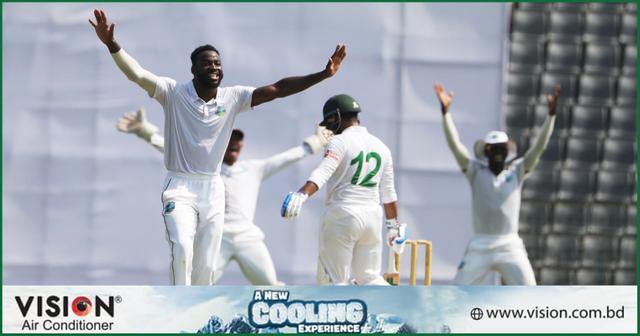 নাসুমের বাউন্ডারির ফুলঝুরির পরও ফলো অন এড়াতে ব্যর্থ টাইগাররা