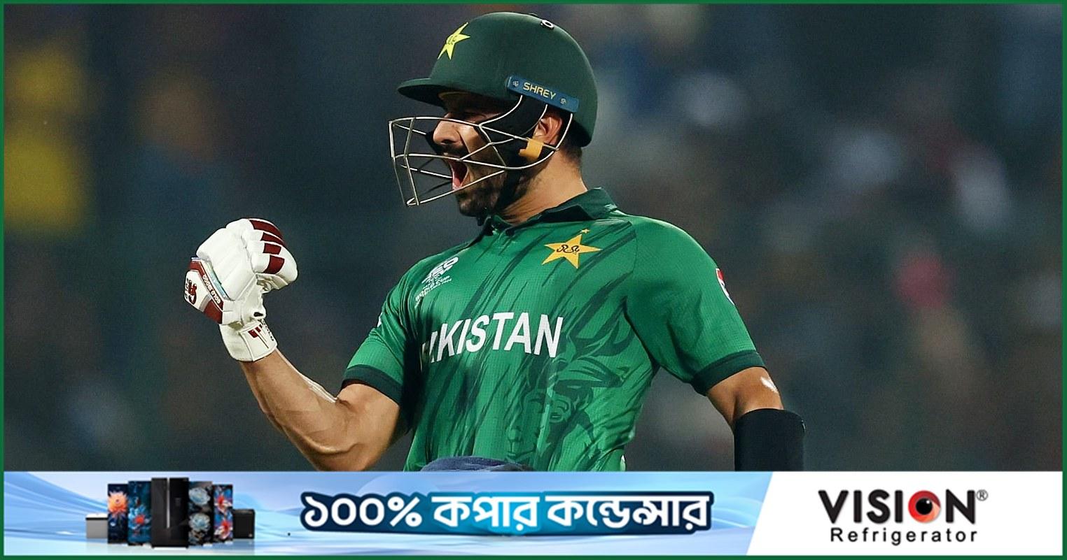 কোহলির রেকর্ড ভেঙে শীর্ষে বসলেন ফারহান